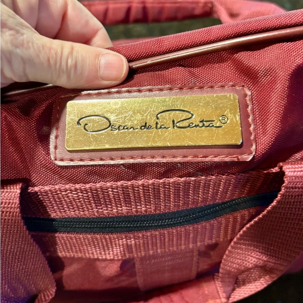 ⭐️VTG Oscar De La Renta Nylon Burgundy/Maroon Shoulder Tote Carry on Travel Bag
